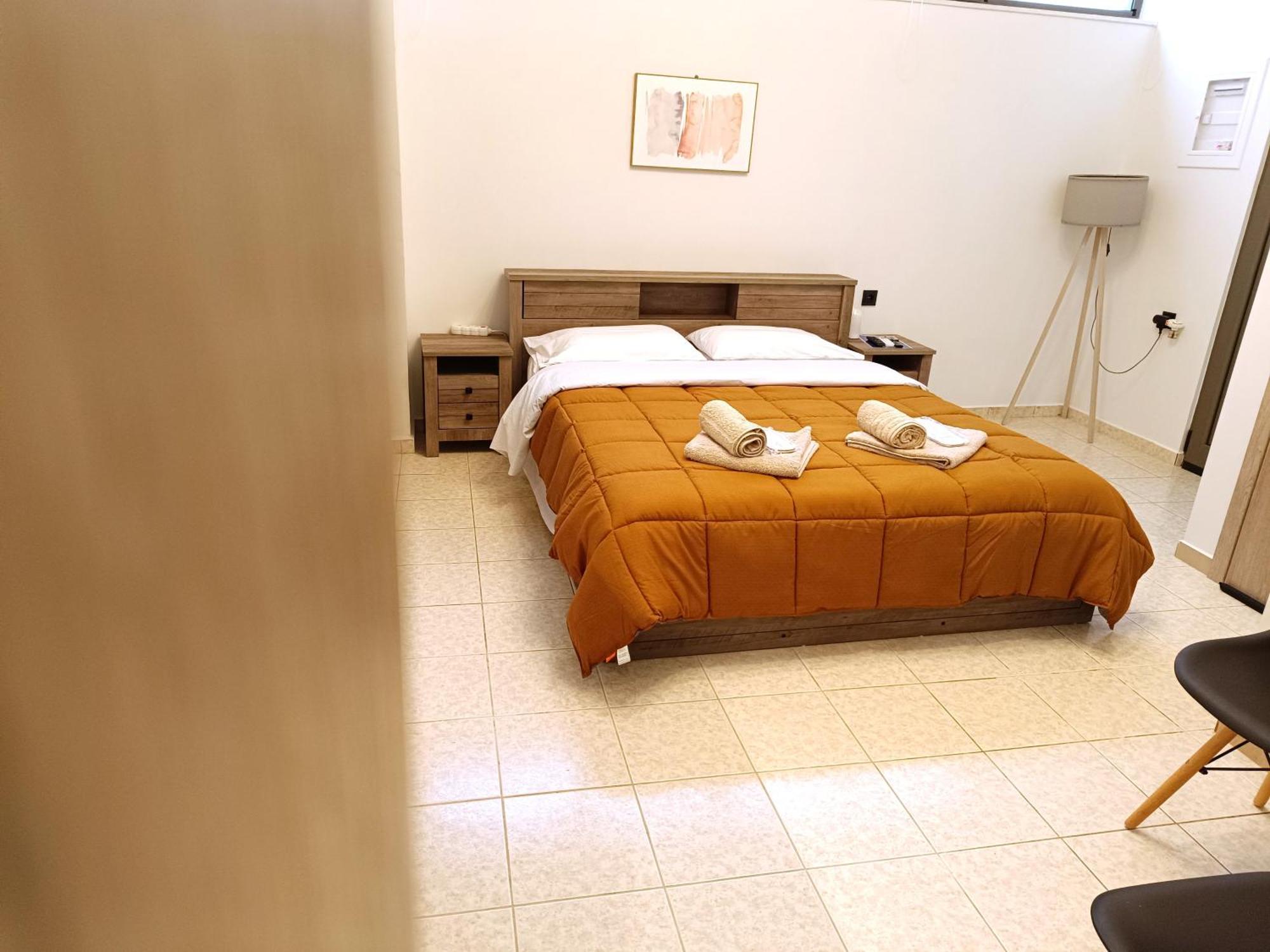 Giorgio Patrasso - Micro Apartment In The Center Of パトラ エクステリア 写真